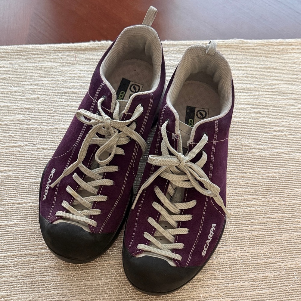Scarpa Violet and Gray Climbing Shoes